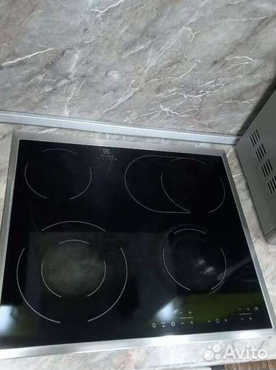 Варочная панель электрическая electrolux