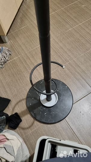 Вешалка для одежды напольная металлическая