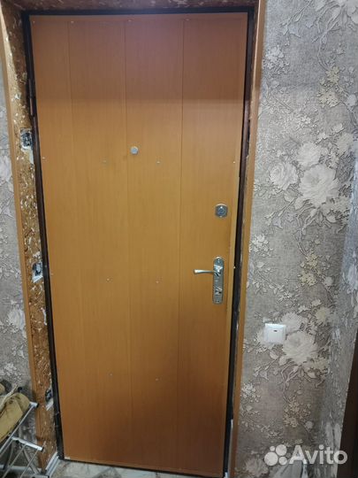 Дверь входная металлическая