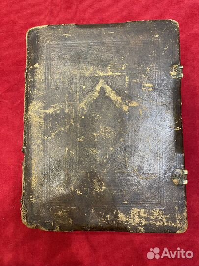 Старинная церковная книга