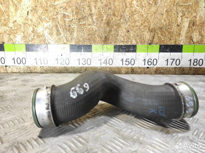 Патрубок интеркулера Volkswagen Transporter T5