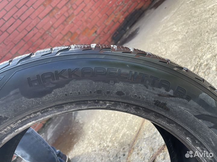 Nokian Tyres Hakkapeliitta R2 245/50 R18 104