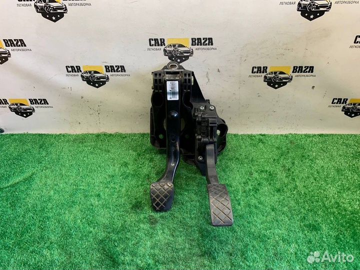 Педаль акселератора Volkswagen Polo