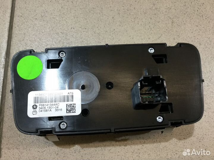 Блок кнопок Гранд Чероки после 2010г