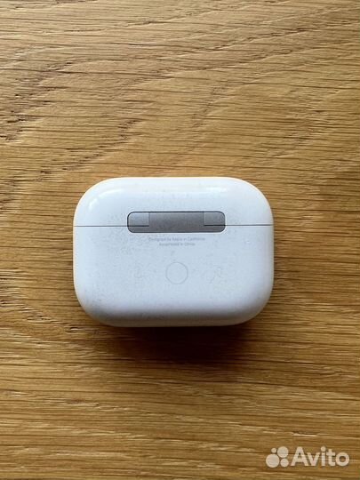 Наушники Apple AirPods Pro 1 Gen с MagSafe Case