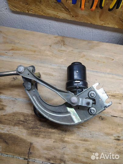 Трапеция дворников с моторчиком ваз