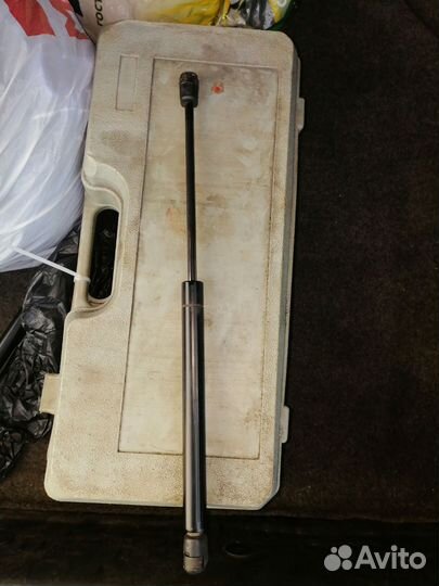 Опора багажника