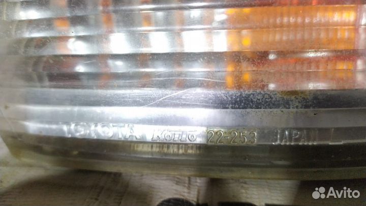 Повторитель в бампер Toyota Mark 100 дорестайл