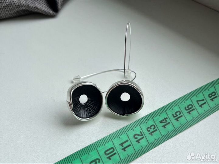 Стильные серьги Космос