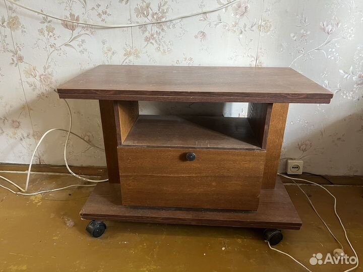 Тумба под телевизор