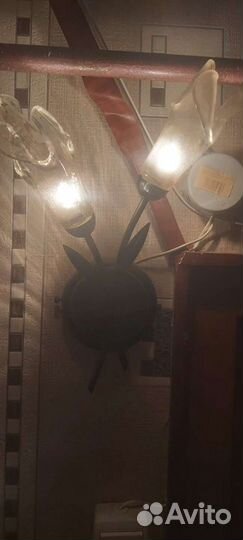 Люстра настенная