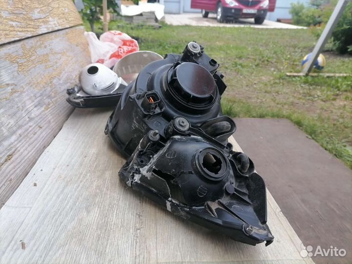 Фара правая ссанг йонг актион