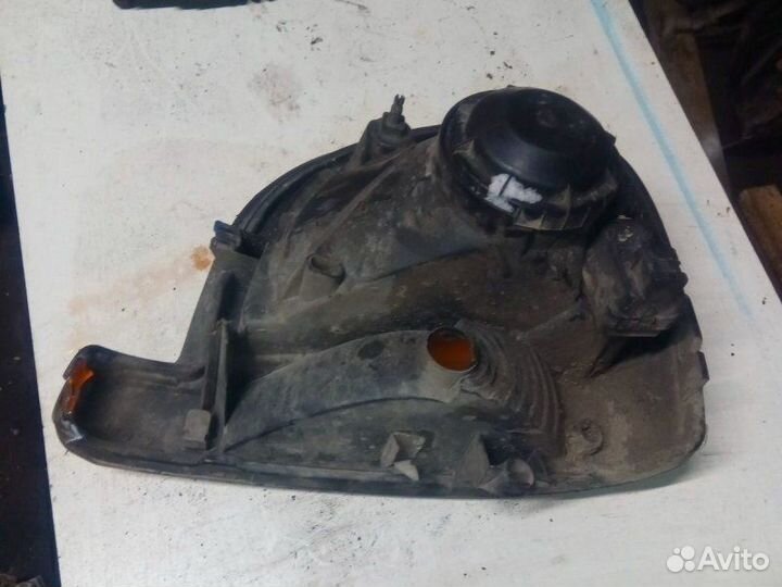 Фара правая Renault Kangoo 1