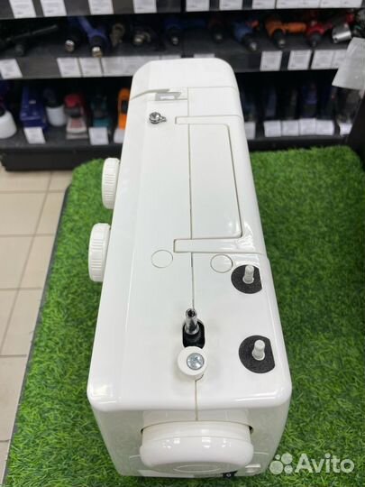 Швейная машина Janome Juno 1815(Щр37)