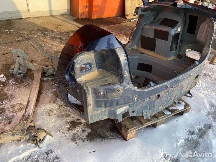 Б/У Панель багажного отсека - В хорошем