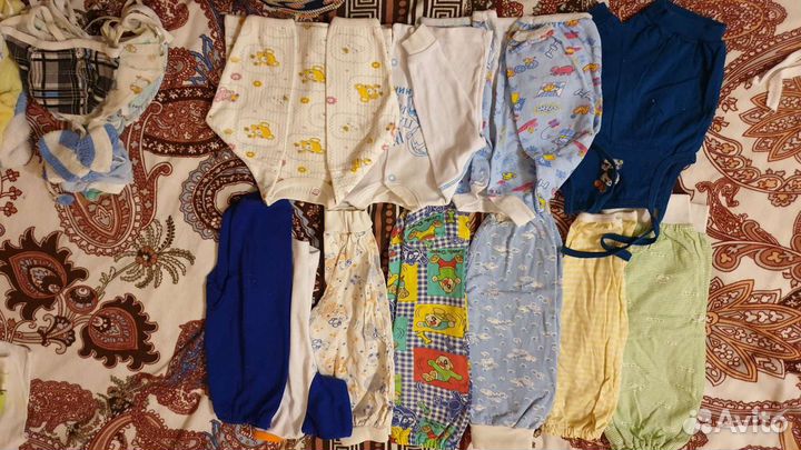 Детские вещи. Футболки, кофточки, ползунки, штаны