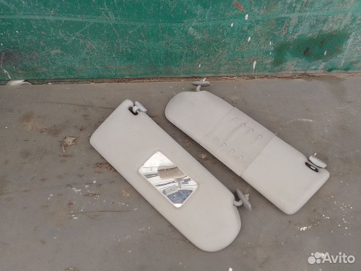 Солнцезащитный козырек левый правый Audi 100 C4