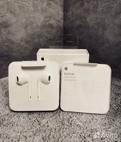 Наушники earpods lightning новые