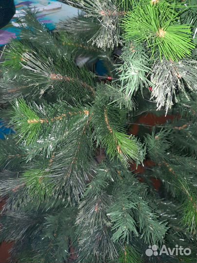 Ёлка искусственная