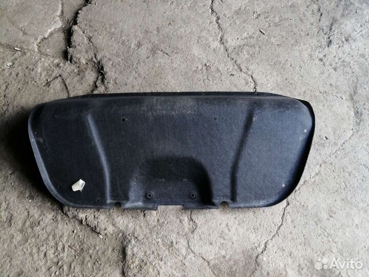 Обшивка крышки багажника Ford Focus 2