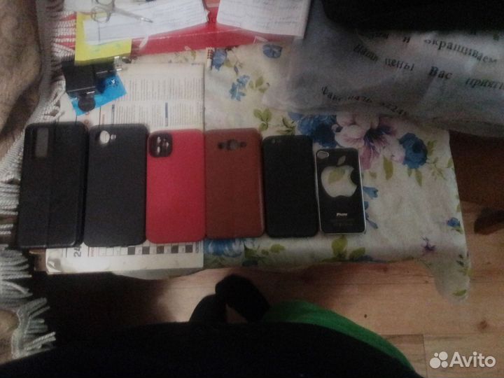 Чехлы на телефон