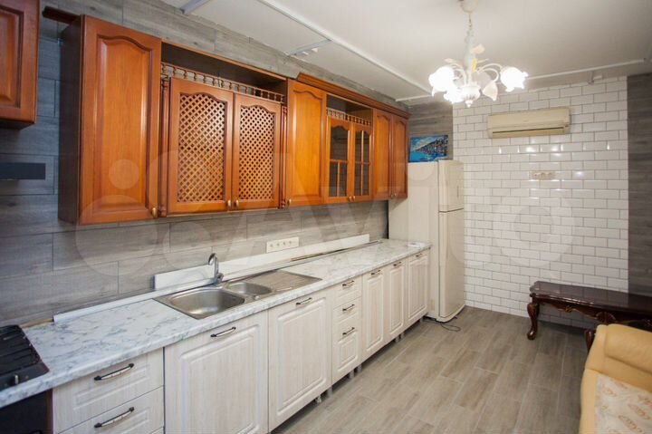 Дом 310 м² на участке 4 сот.