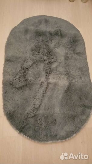 Овальный пушистый ковер