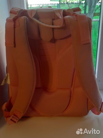 Школьный рюкзак для девочки