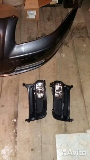 Бампер передний toyota avensis