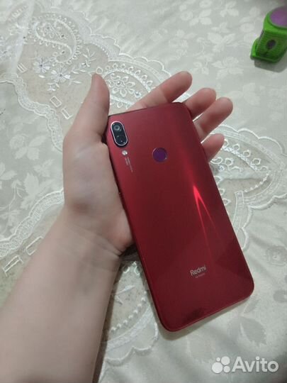 Xiaomi Redmi 7, 4/64 ГБ