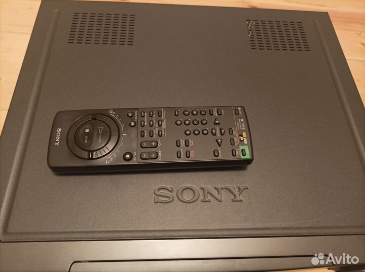 Видеомагнитофон