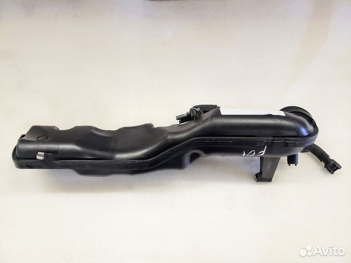 Впускной коллектор правый BMW 7 N63B44 правый