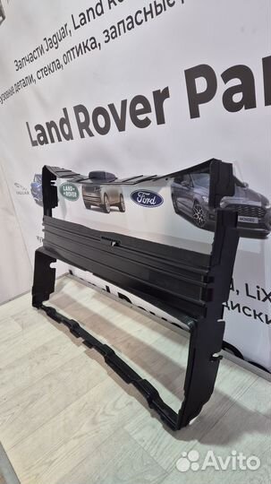Дефлектор радиатора Land Rover LR135380