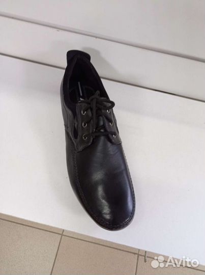 Туфли мужские новые 42