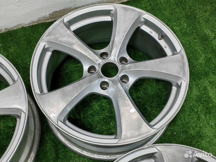 Weds R-18 (5x114,3; Et38; 7,5j)