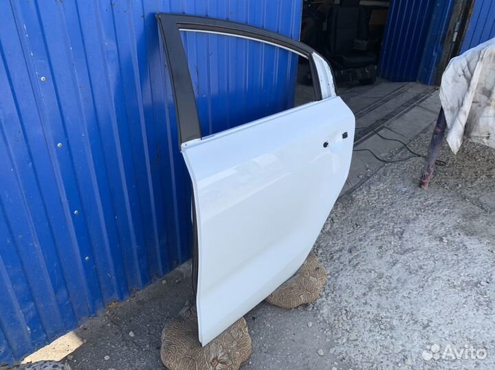 Дверь передняя левая Kia Rio 4 Оригинал