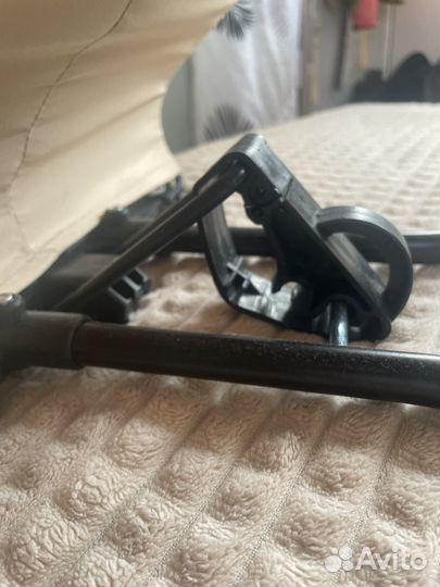 Шезлонг для новорожденных