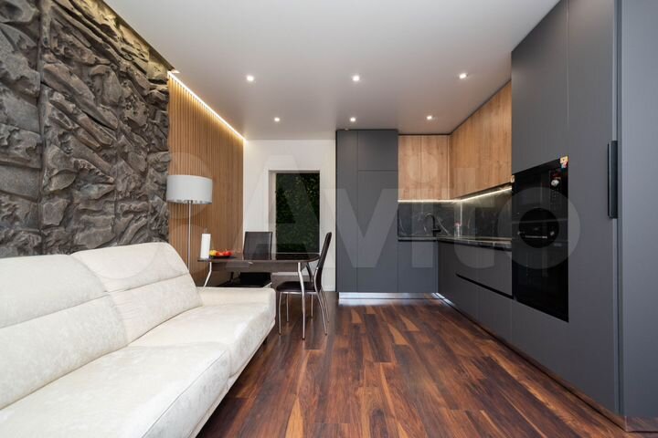 3-к. квартира, 92,4 м², 1/10 эт.