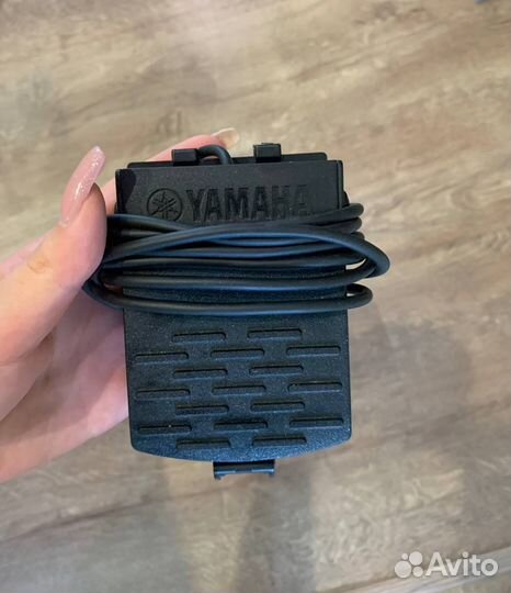 Цифровое пианино yamaha