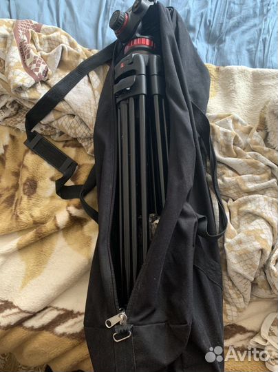 Штатив Manfrotto 546B и mvh502h