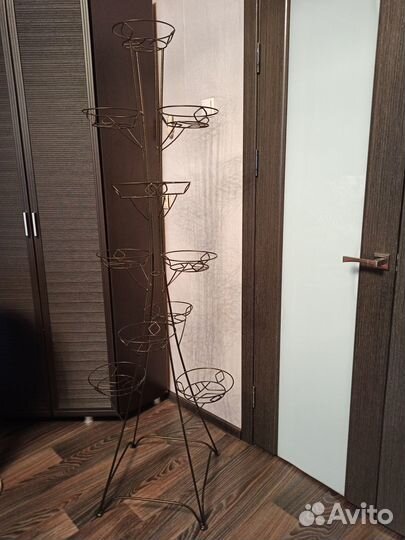 Подставка для цветов напольная