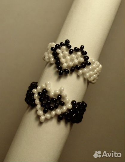 Кольца и фигурки из бисера