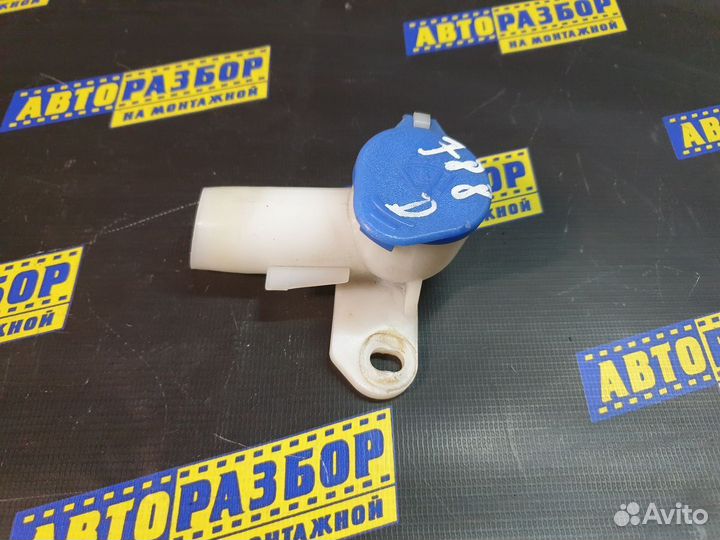 Горловина бачка омывателя Форд Фокус 2