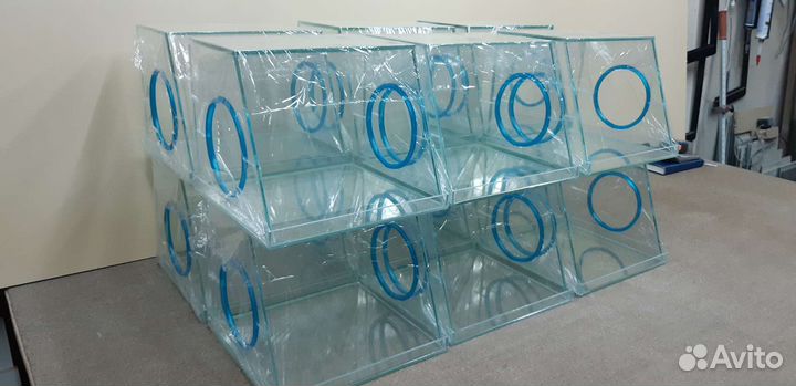 Экран ювелирный. Стеклобокс