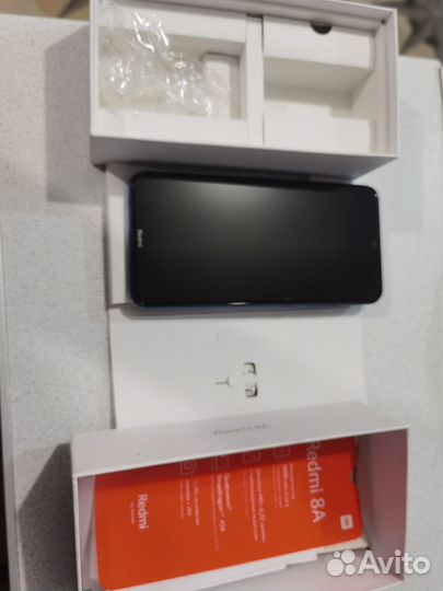 Xiaomi Redmi 8, 4/64 ГБ