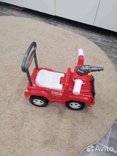 Детская машинка каталка