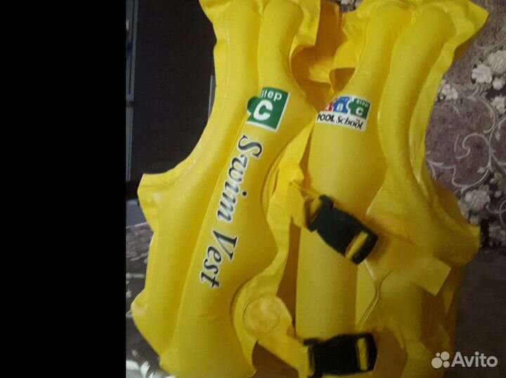 Спасательный жилет надувной