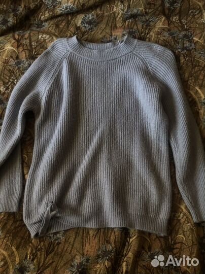 Свитер женский