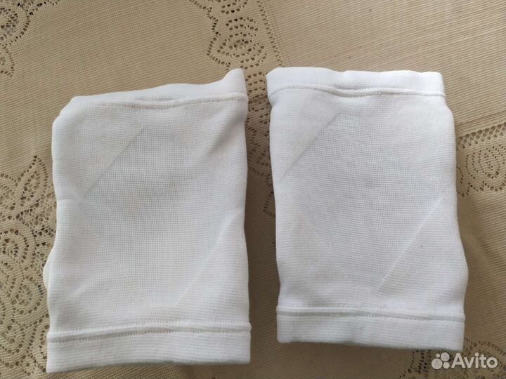 Наколенники