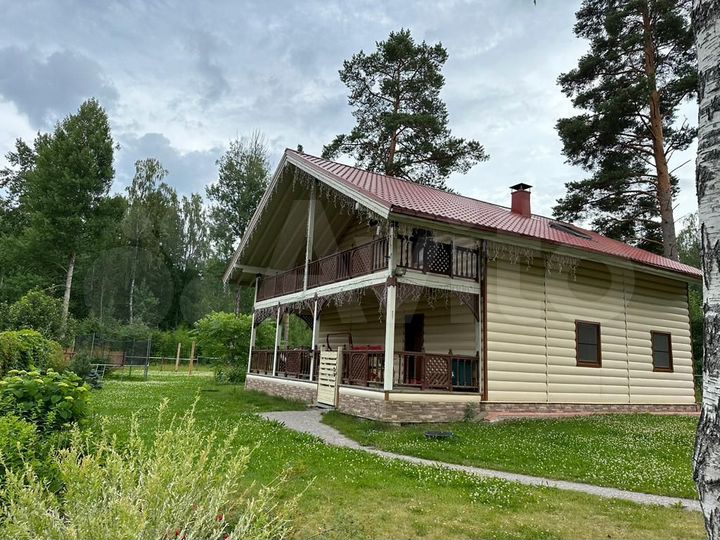 Дом 190 м² на участке 25 сот.